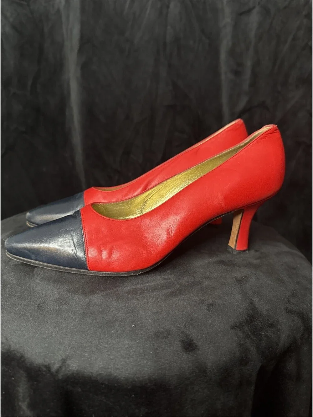 Vintage 80s 90s Escada Red Navy Pumps Heels 8 made in Italy